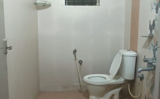 2BHK Apartment for Lease washroom