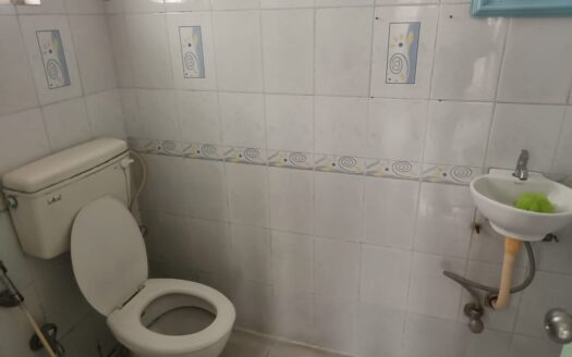 3BHK Apartment for Lease washroom