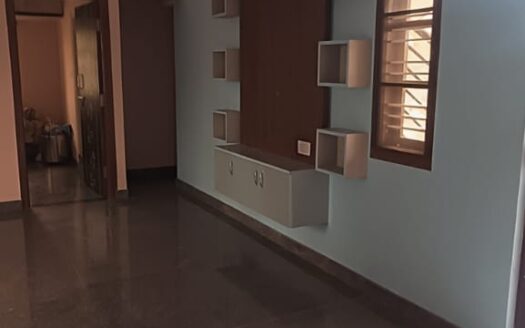 2BHK Builder Floor for Lease hall