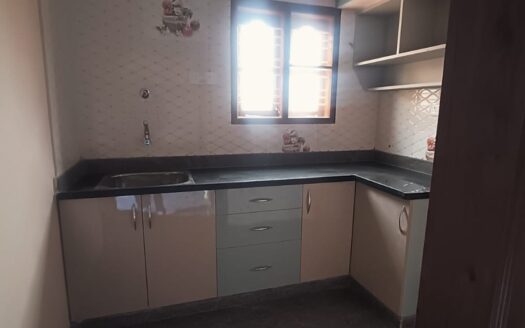 2BHK Builder Floor for Lease kitchen