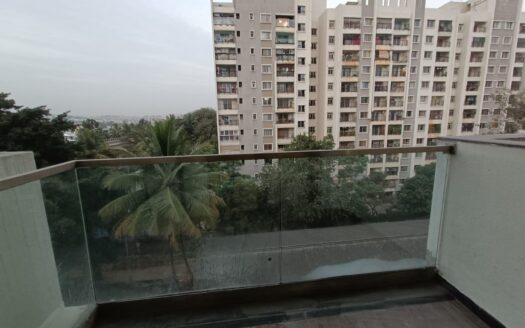 2bhk apartment lease balcony