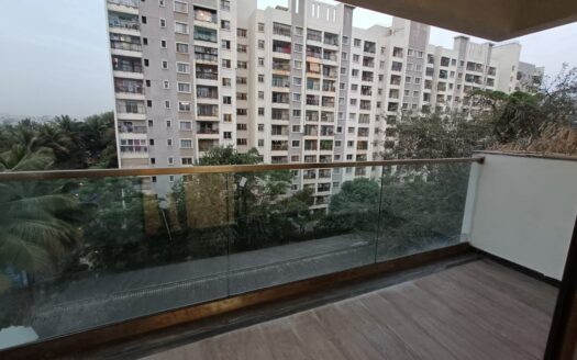 2bhk apartment lease balcony