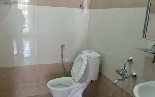 3BHK Apartment for Lease Washroom | Jones asset management