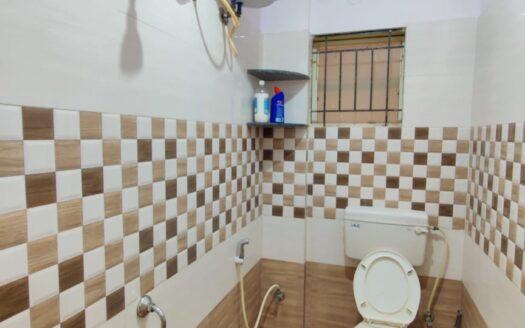 1BHK Builder Floor for Lease Washroom | Jones asset management