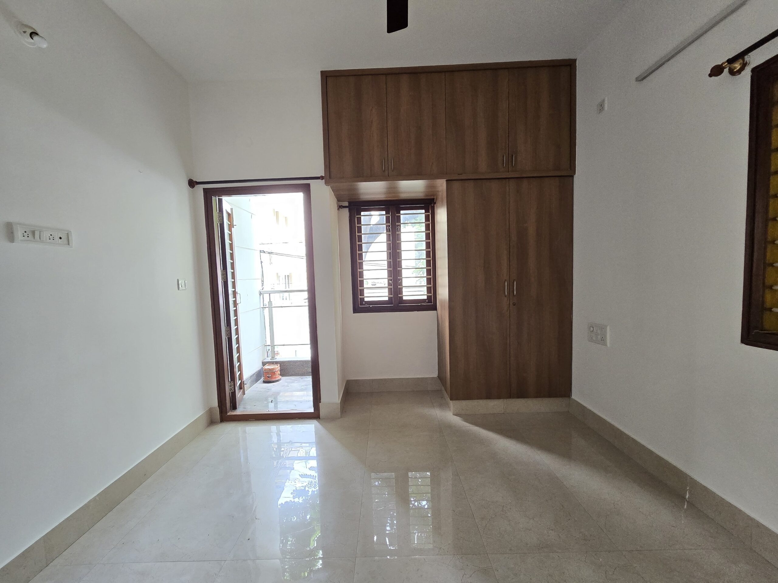 WhatsApp Image 2025-09-25 at 13.52.00_12a3f832