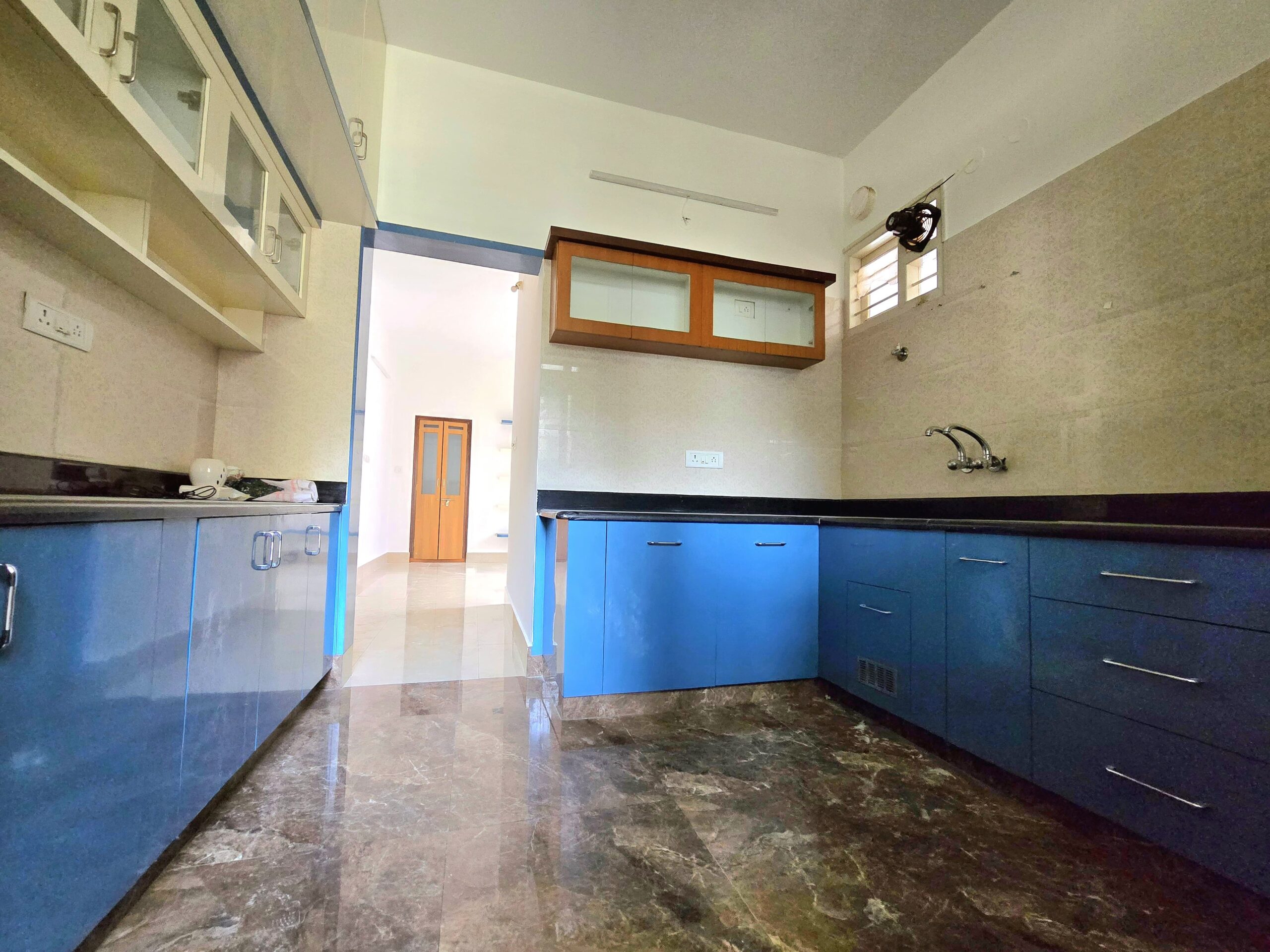 WhatsApp Image 2025-09-25 at 13.52.00_537ed975