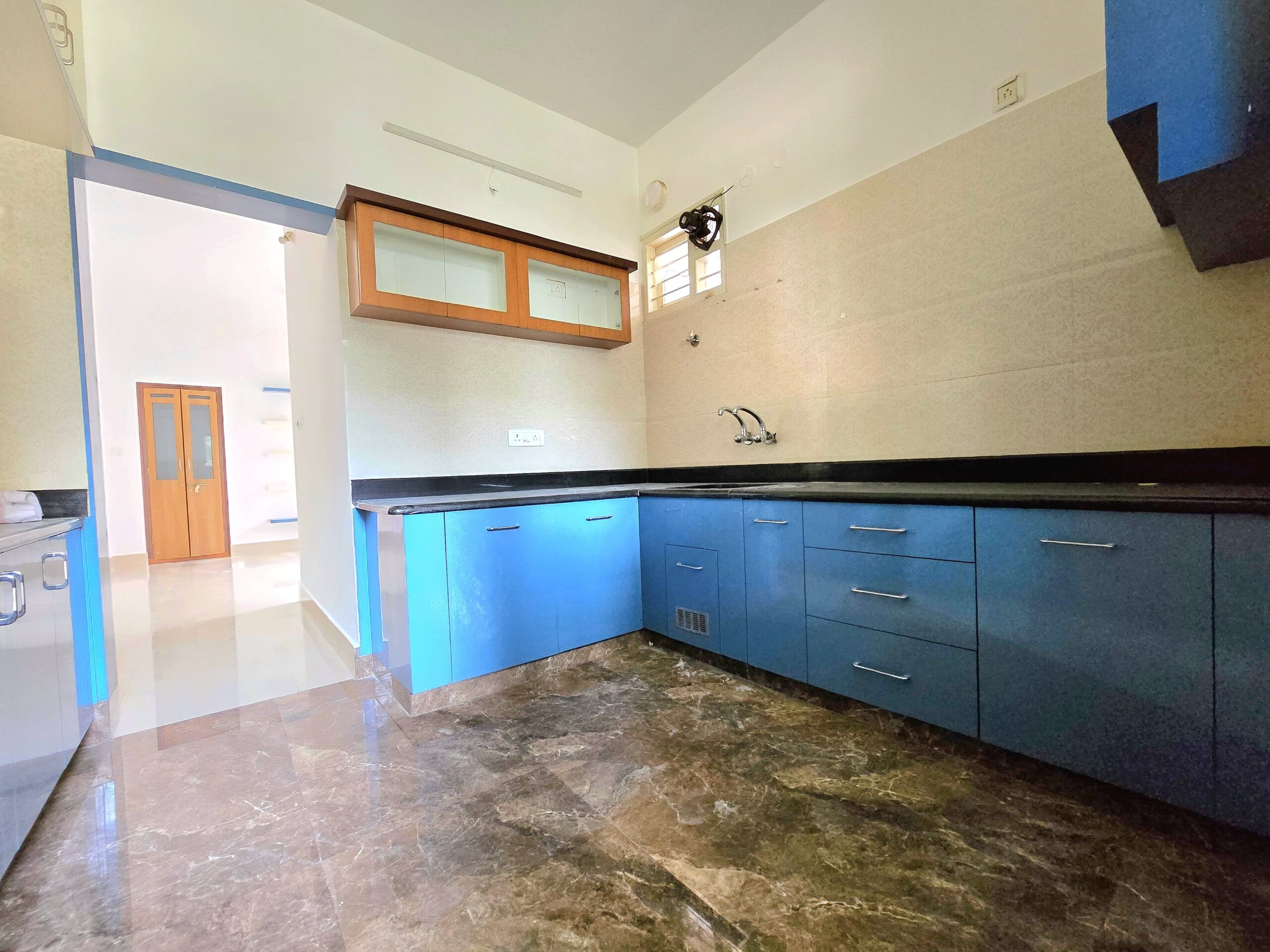 WhatsApp Image 2025-09-25 at 13.52.03_66016594