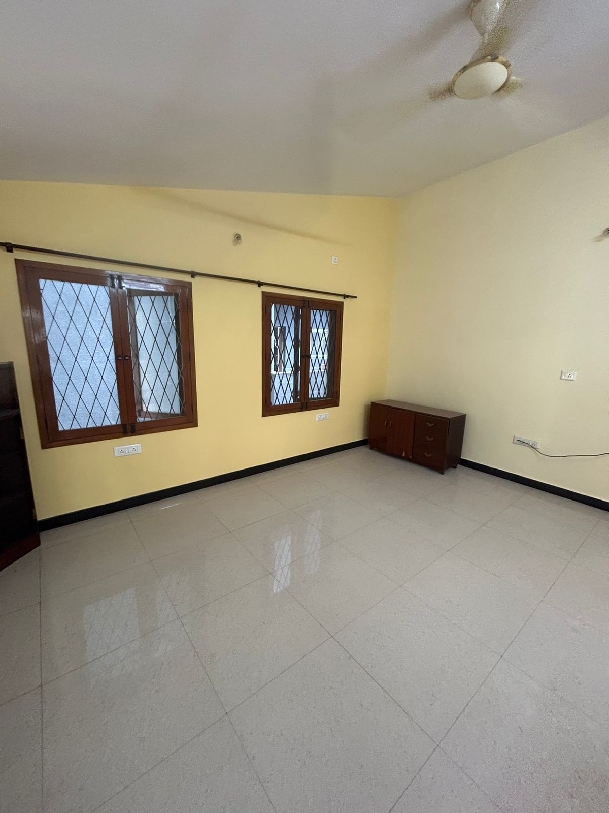 WhatsApp Image 2025-09-27 at 09.40.41_26cc5000