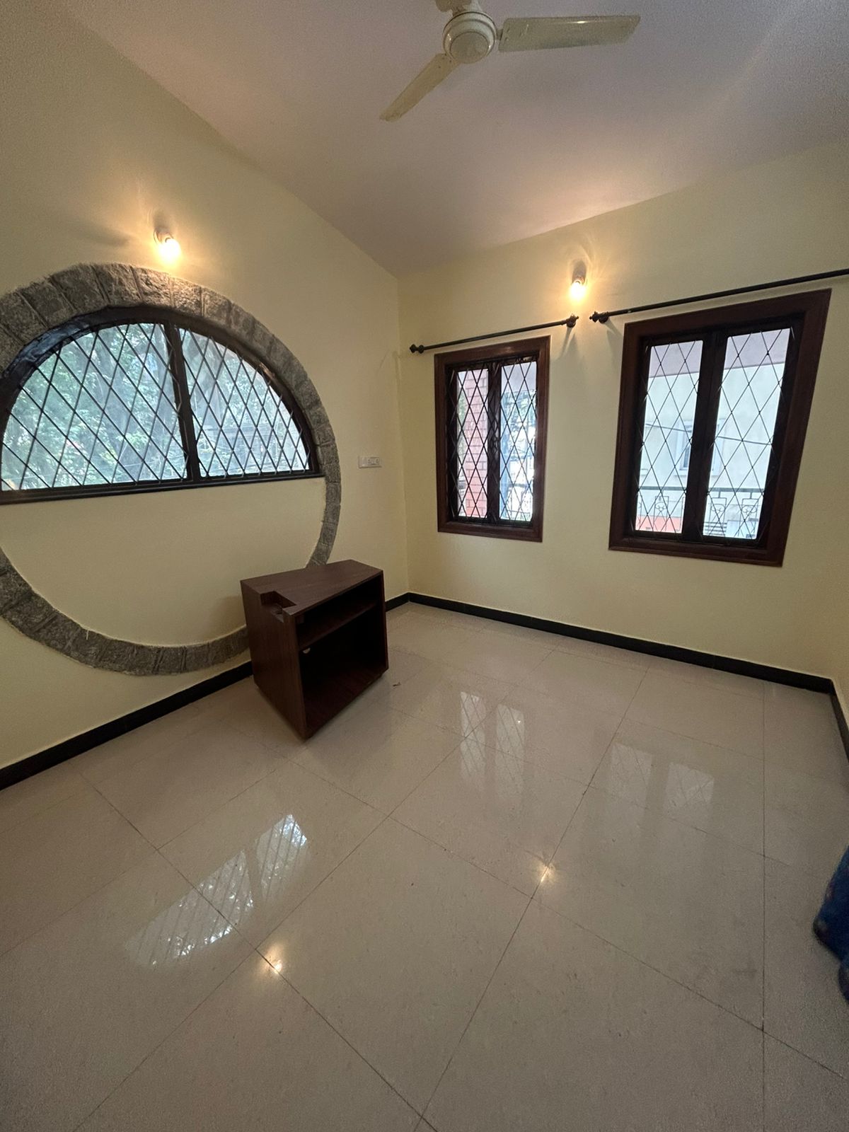 WhatsApp Image 2025-09-27 at 09.40.43_68aca848