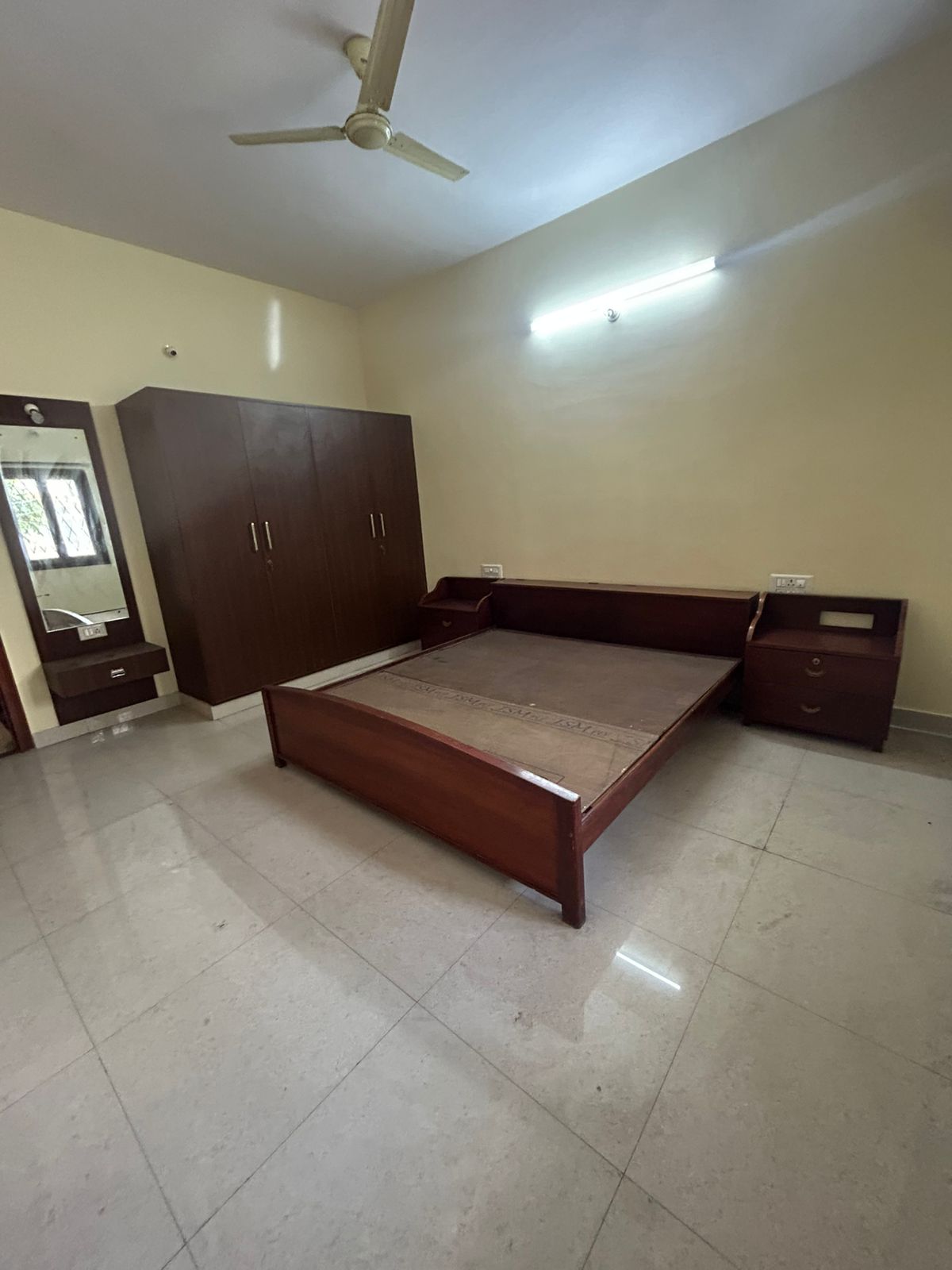 WhatsApp Image 2025-09-27 at 09.40.45_284247d6