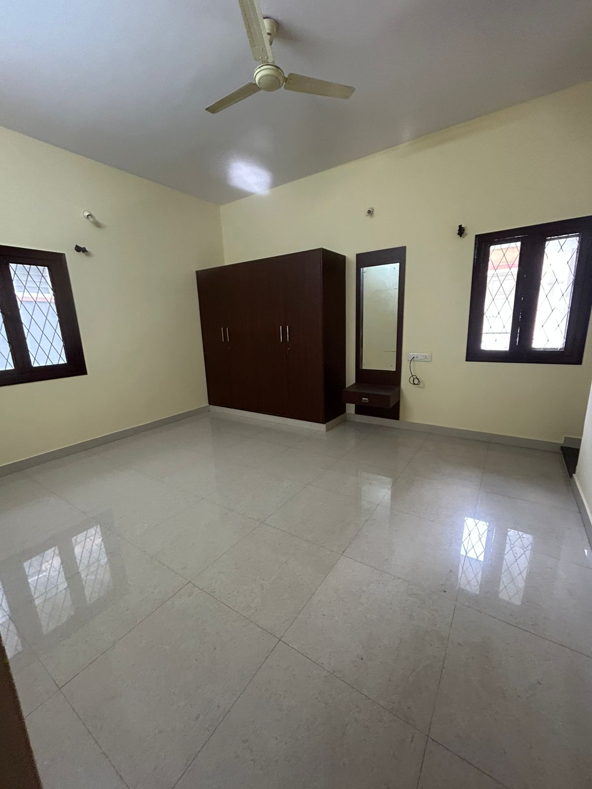 WhatsApp Image 2025-09-27 at 09.40.46_ba7b7217