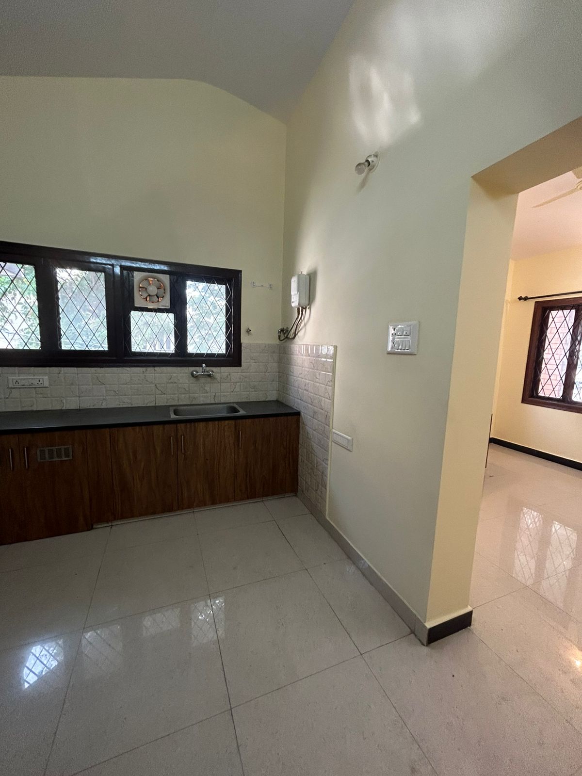 WhatsApp Image 2025-09-27 at 09.40.48_2fd192d5