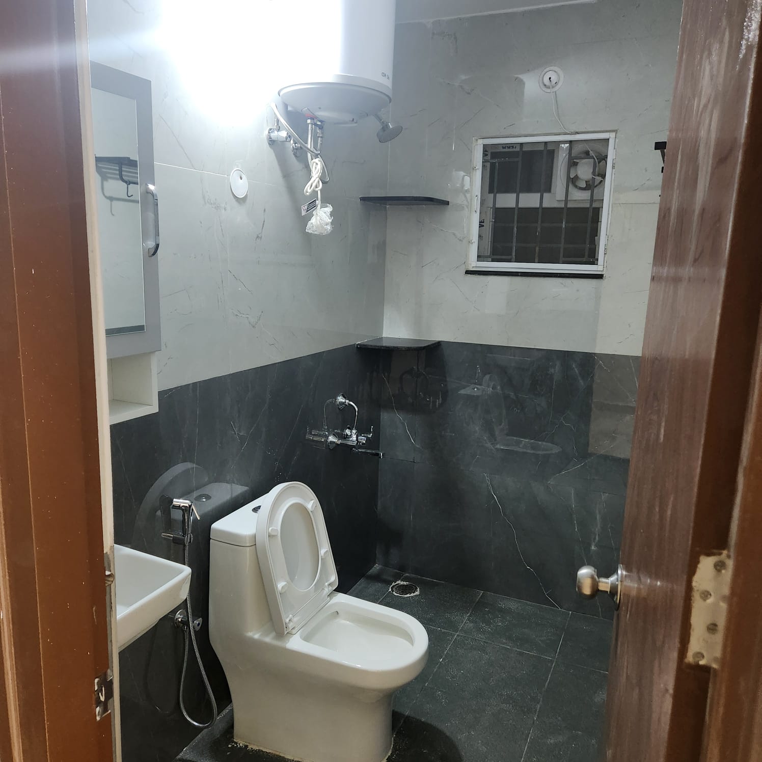 WhatsApp Image 2025-10-05 at 10.35.49_b4ff8a5d