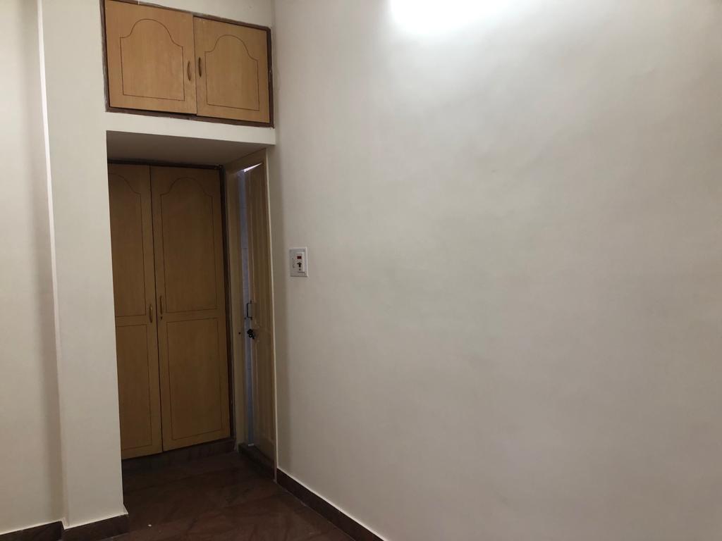 WhatsApp Image 2025-10-06 at 10.53.41_54904513