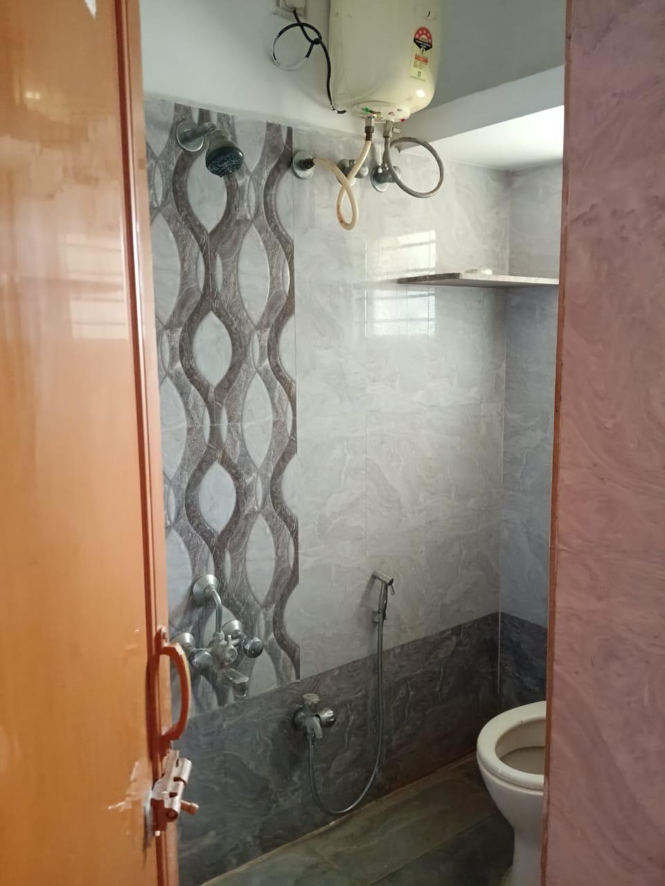 WhatsApp Image 2025-10-09 at 10.03.43_55472260