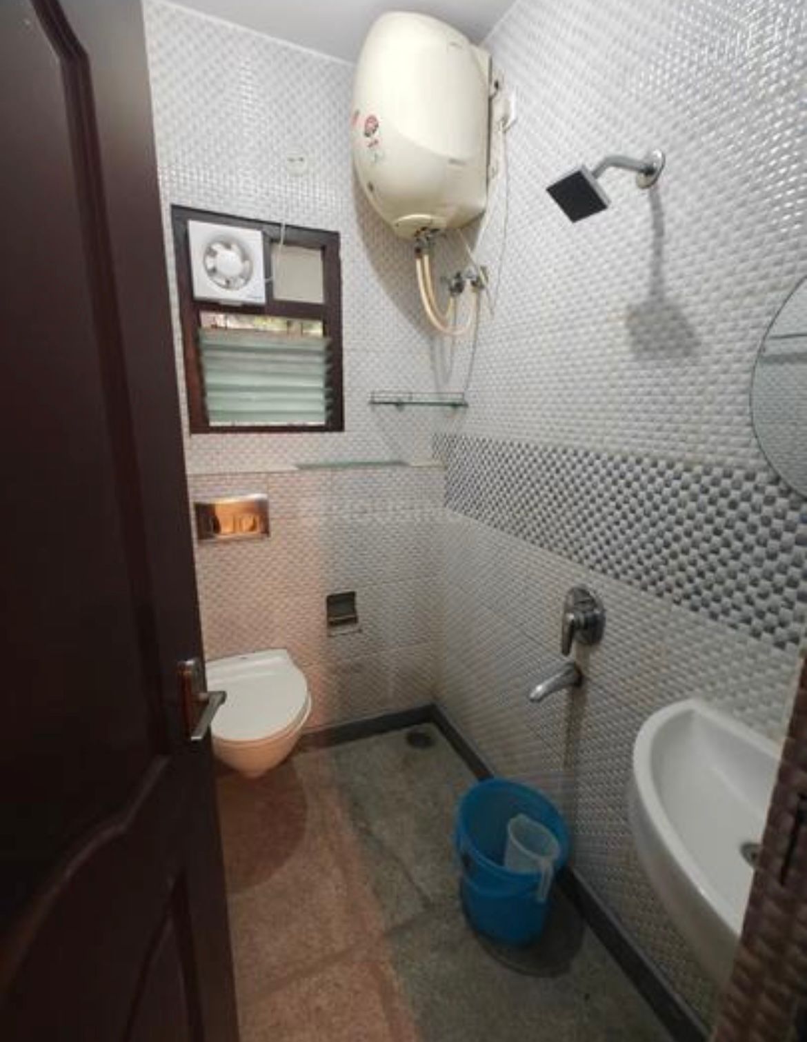 WhatsApp Image 2025-10-11 at 12.49.05_35253d99