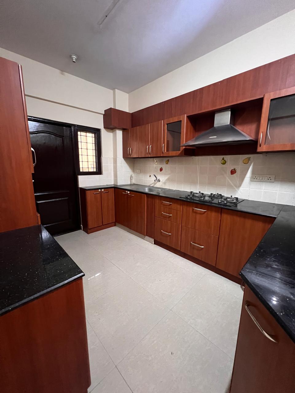 WhatsApp Image 2025-10-11 at 14.01.47_c9f12104