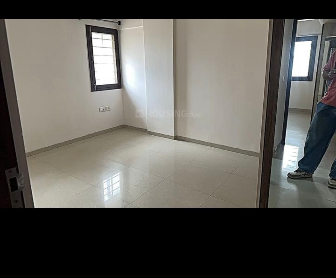 WhatsApp Image 2025-10-13 at 09.32.43_2364c143