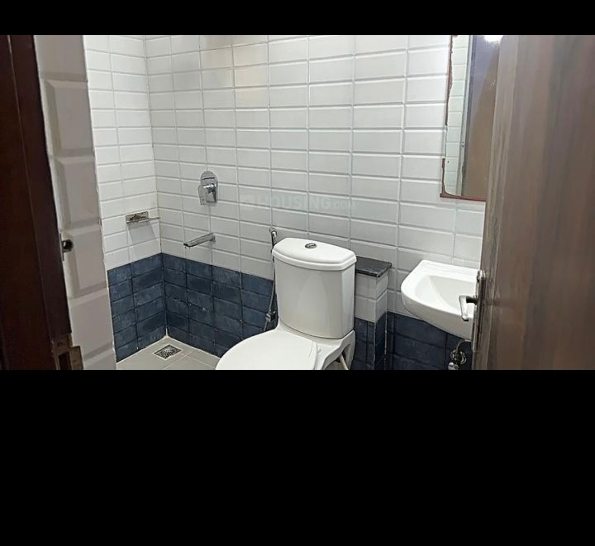 WhatsApp Image 2025-10-13 at 09.32.46_0f936be7