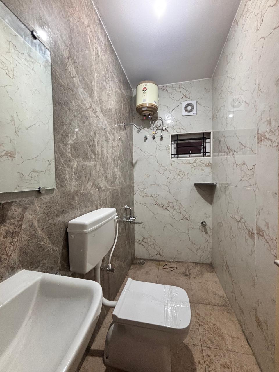 WhatsApp Image 2025-10-14 at 09.30.54_438cf2fb