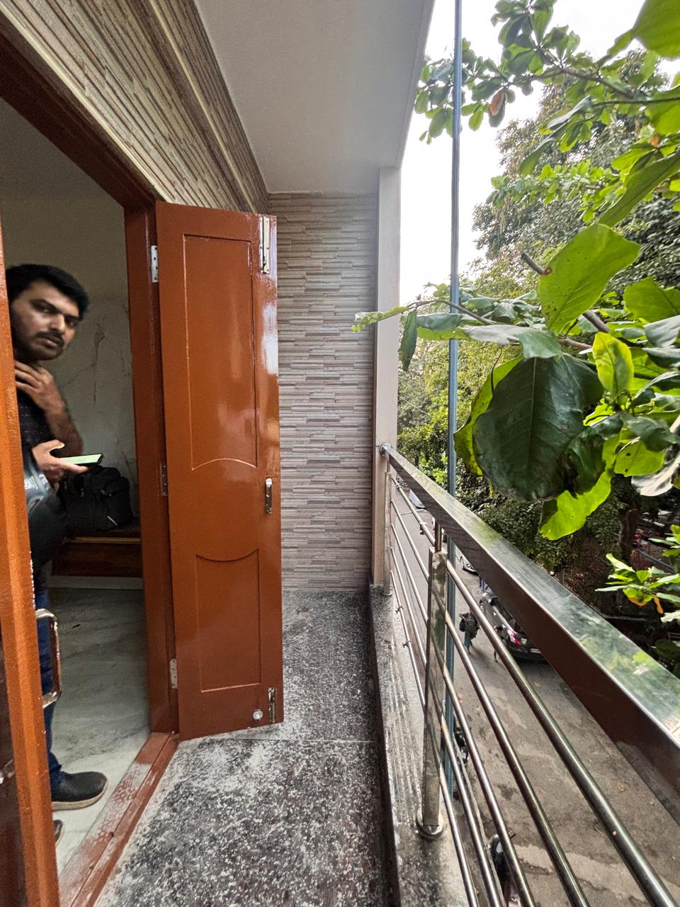 WhatsApp Image 2025-10-14 at 09.30.54_ee558817