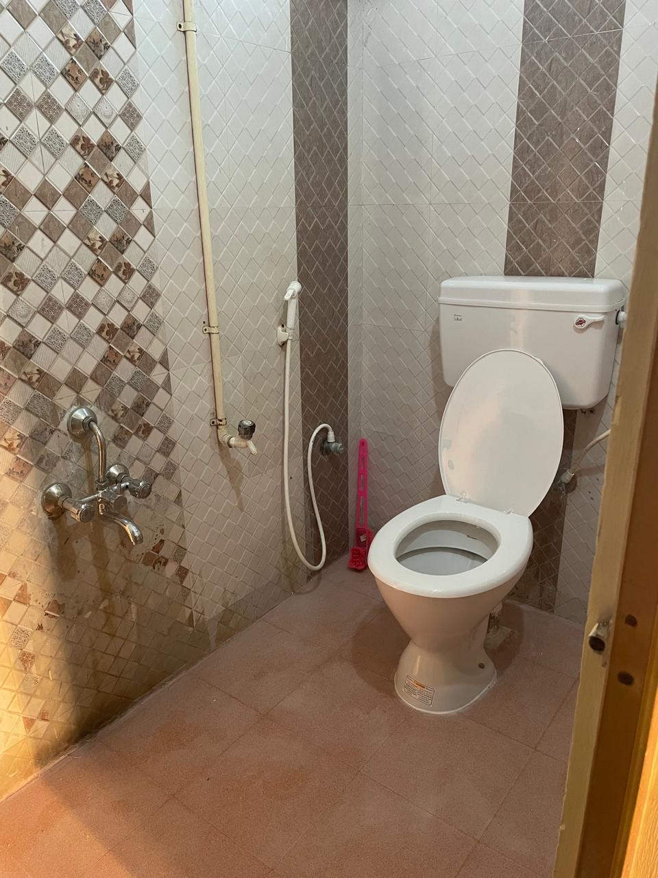 WhatsApp Image 2025-10-14 at 10.03.49 AM (1)