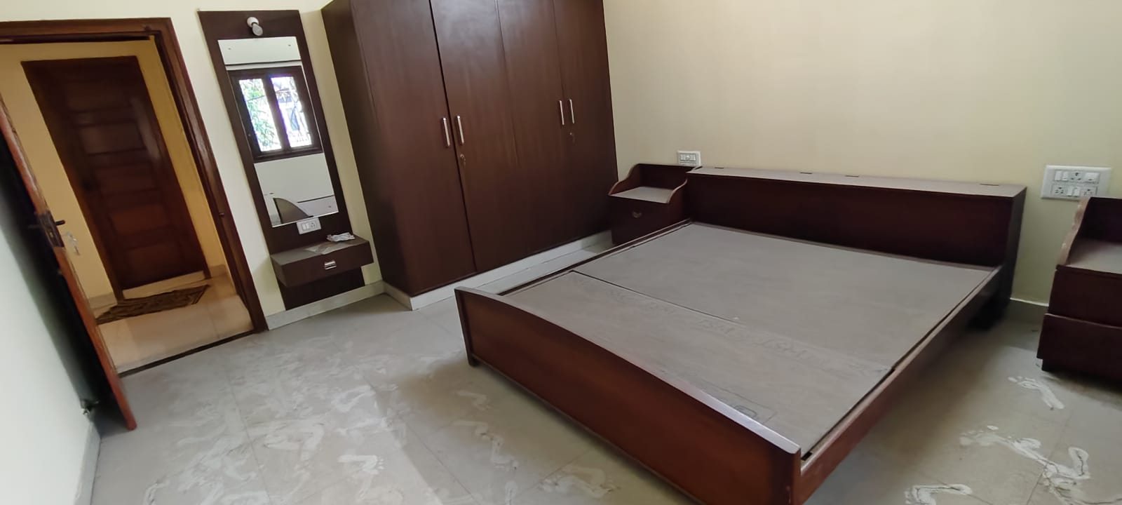 WhatsApp Image 2025-10-14 at 11.20.12_029d74ae