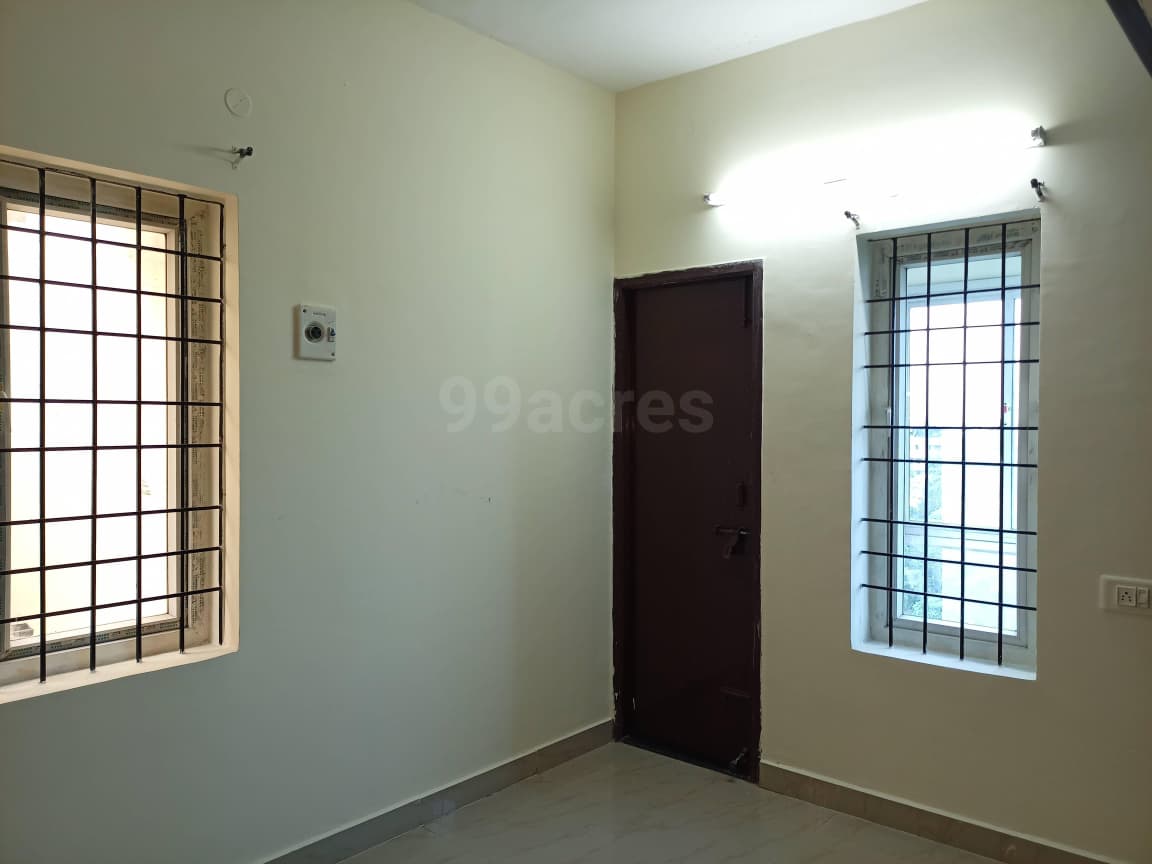 WhatsApp Image 2025-10-15 at 6.15.55 PM