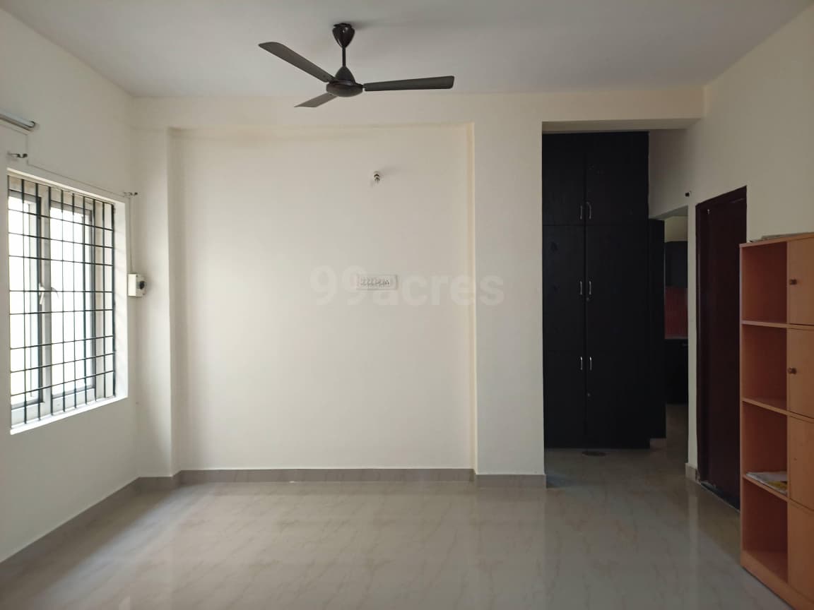 WhatsApp Image 2025-10-15 at 6.15.59 PM