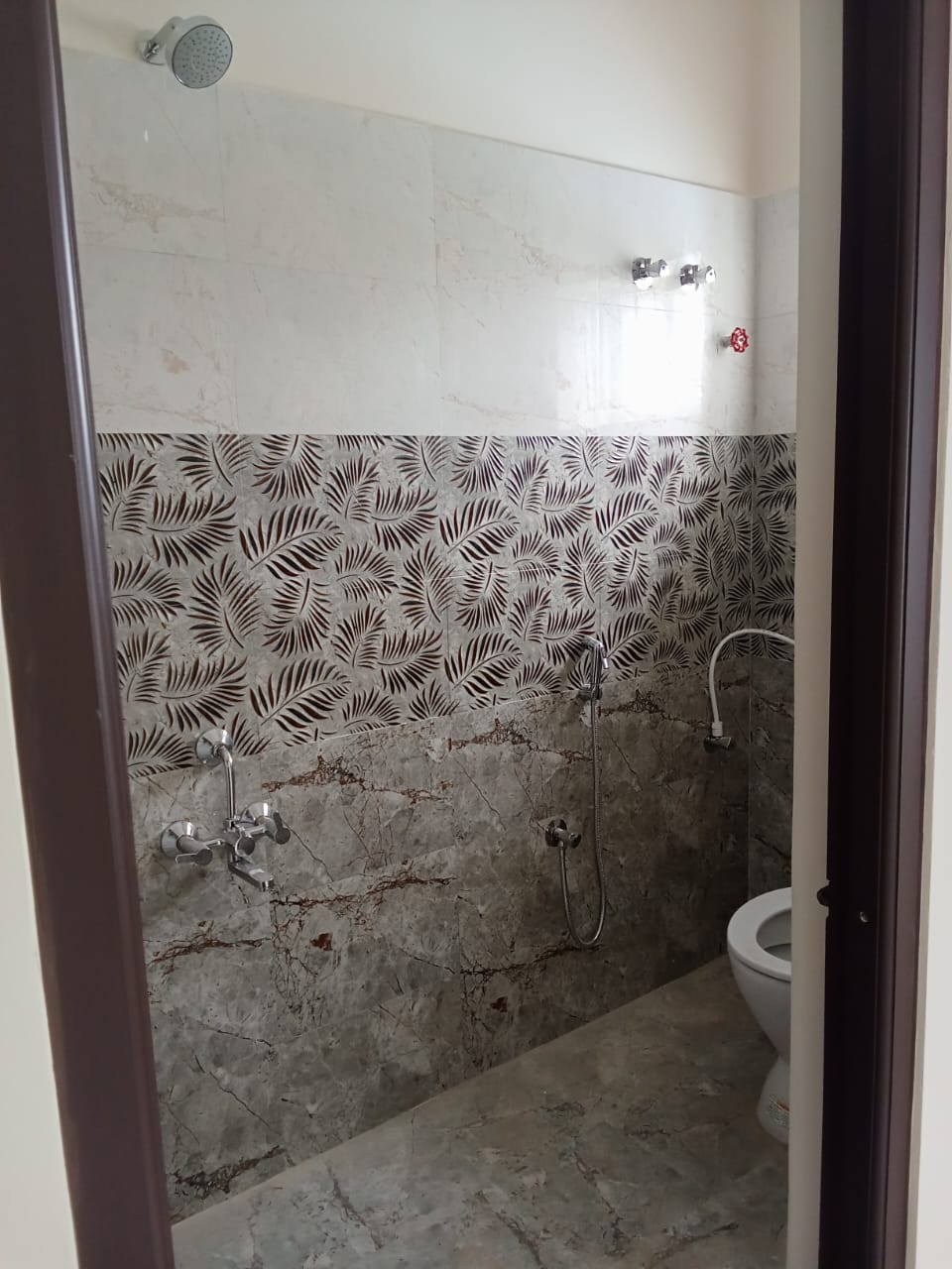 WhatsApp Image 2025-10-18 at 15.41.02_079af123