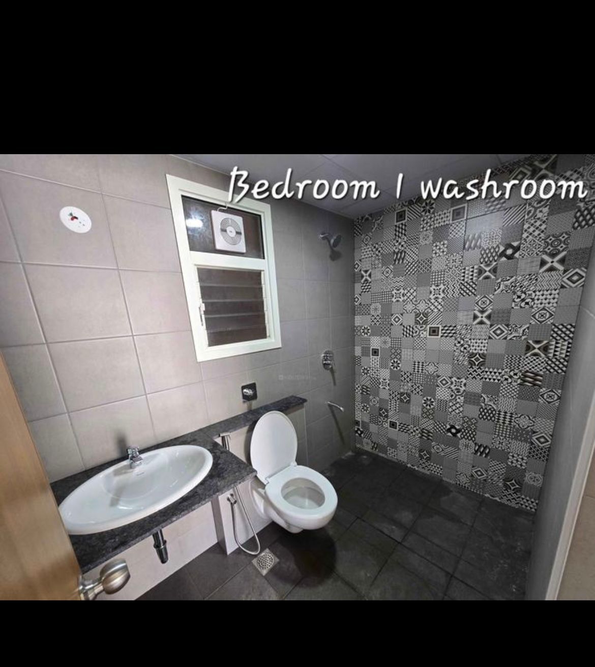 WhatsApp Image 2025-10-24 at 13.03.10_acae3de5