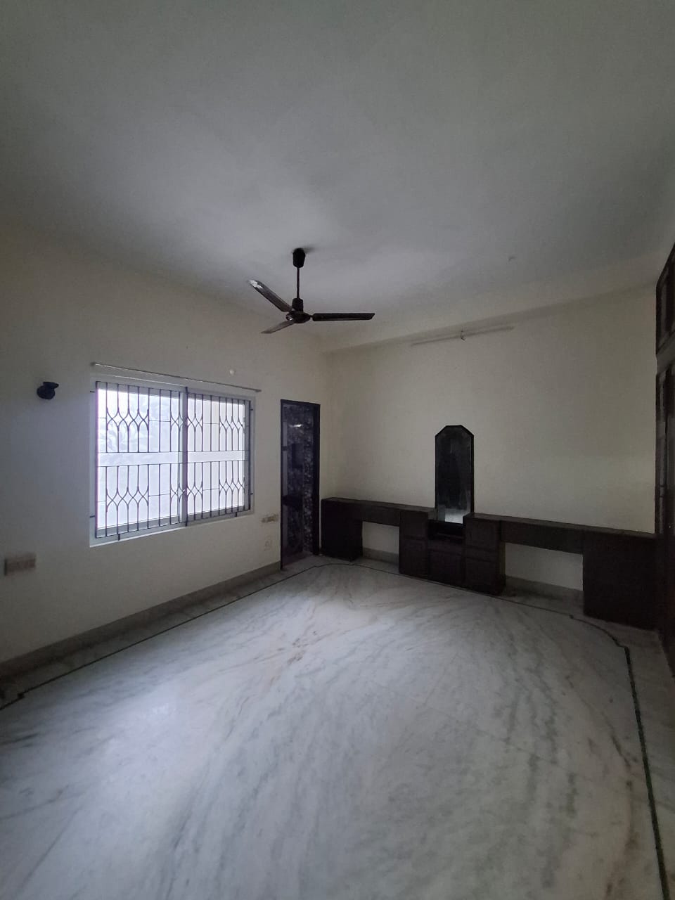 WhatsApp Image 2025-10-24 at 4.58.57 PM (2)