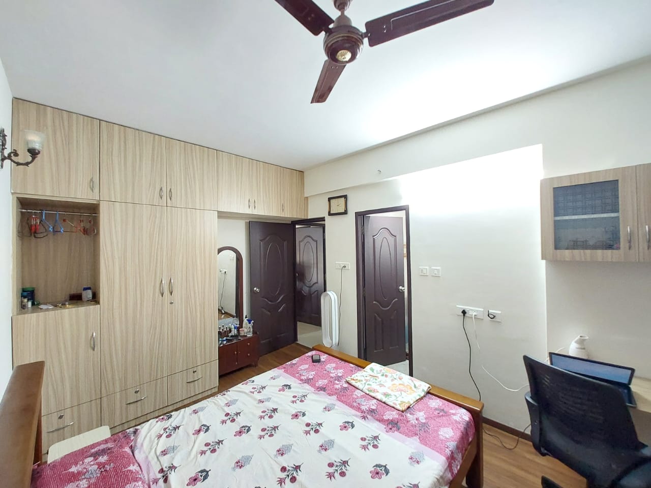 WhatsApp Image 2025-10-26 at 5.47.00 PM (2)