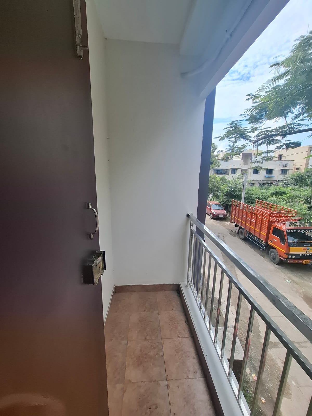 WhatsApp Image 2025-10-28 at 11.49.43 AM (2)