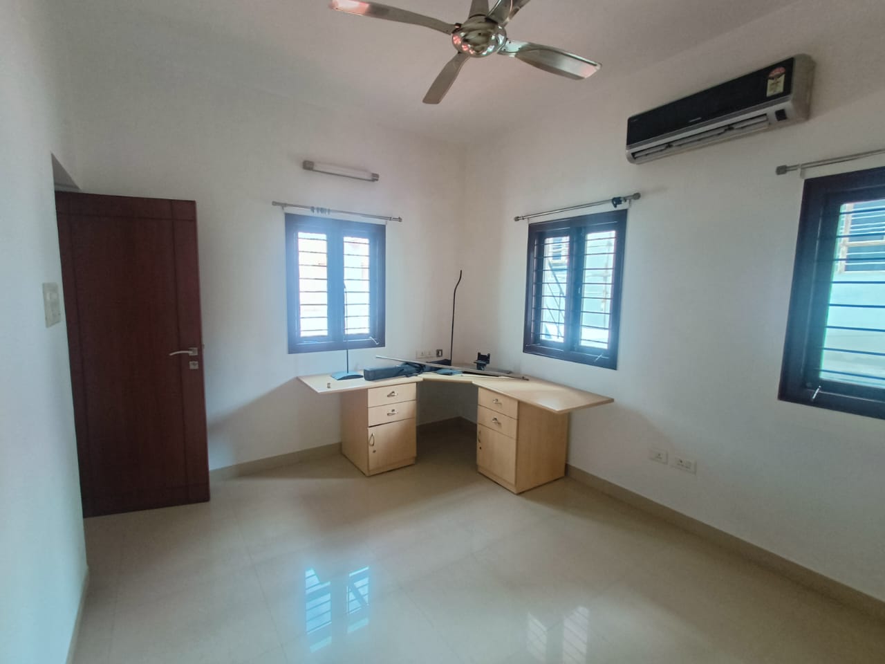 WhatsApp Image 2025-10-28 at 19.51.45_3a656922