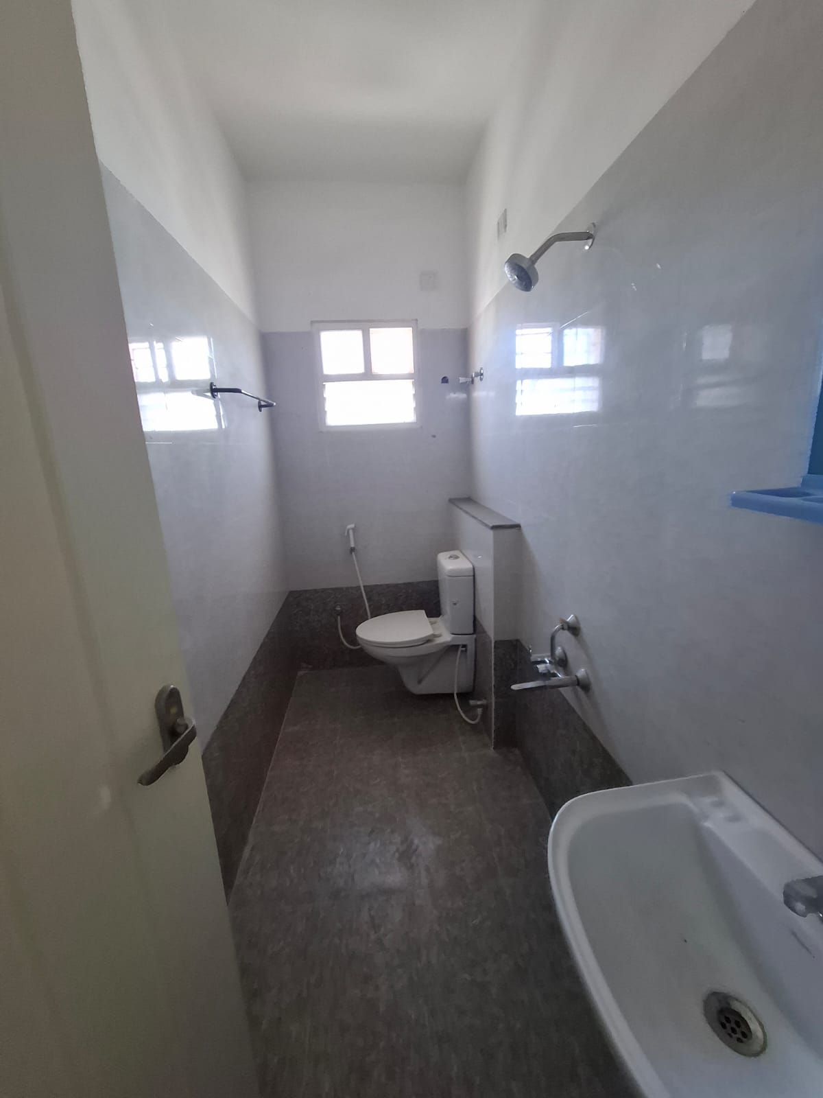 WhatsApp Image 2025-10-31 at 3.05.13 PM (1)