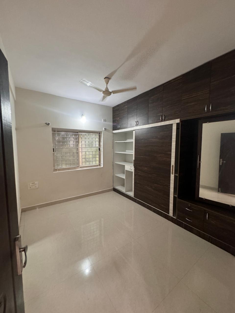 WhatsApp Image 2025-11-03 at 09.33.51_10081991