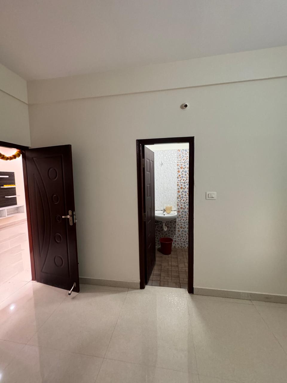 WhatsApp Image 2025-11-03 at 09.33.52_1e00eb4c