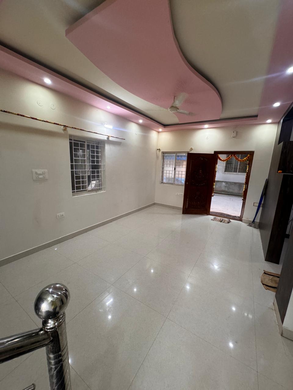 WhatsApp Image 2025-11-03 at 09.33.56_d4f93e32