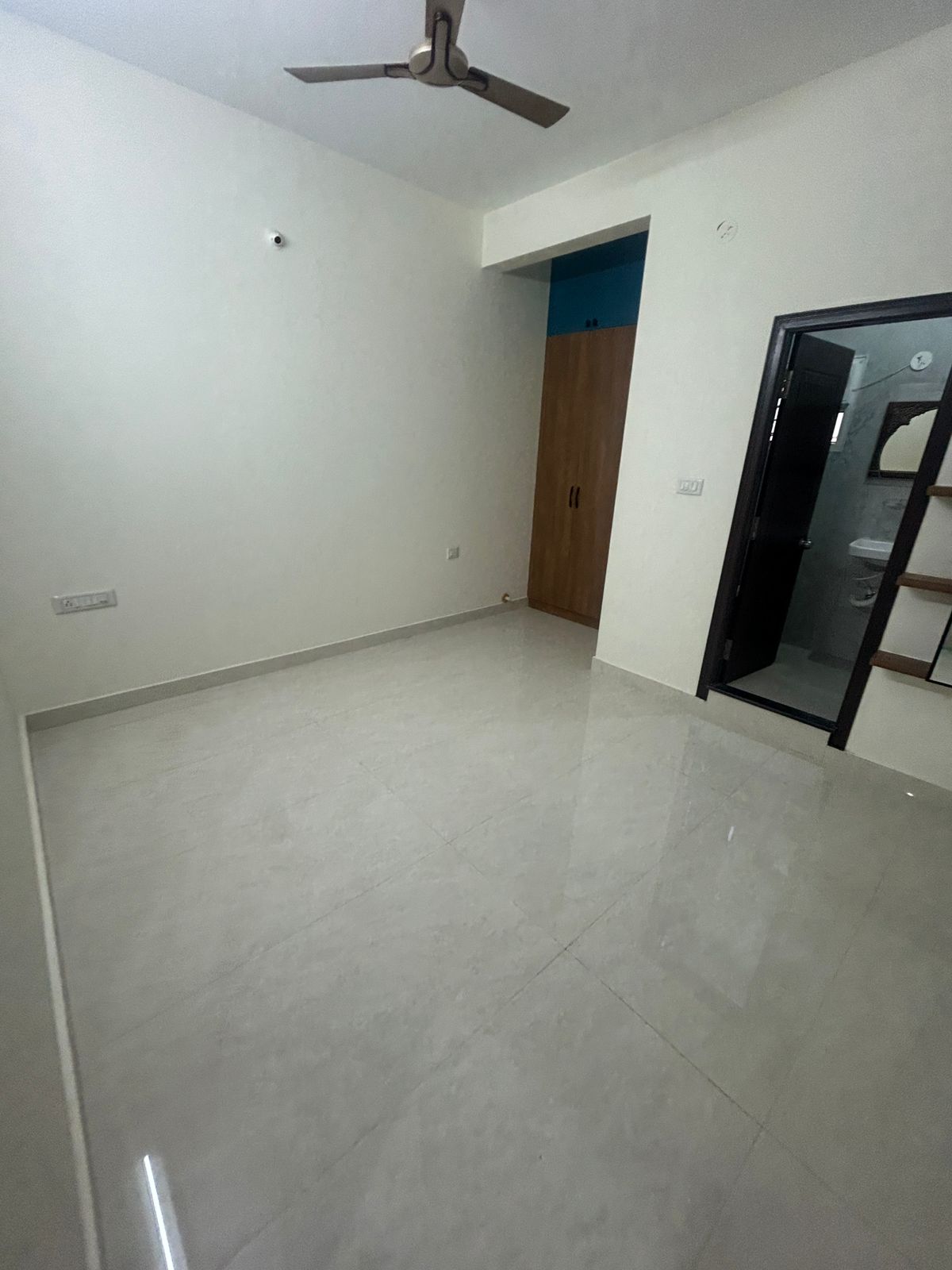 WhatsApp Image 2025-11-06 at 09.38.06_a30414fa