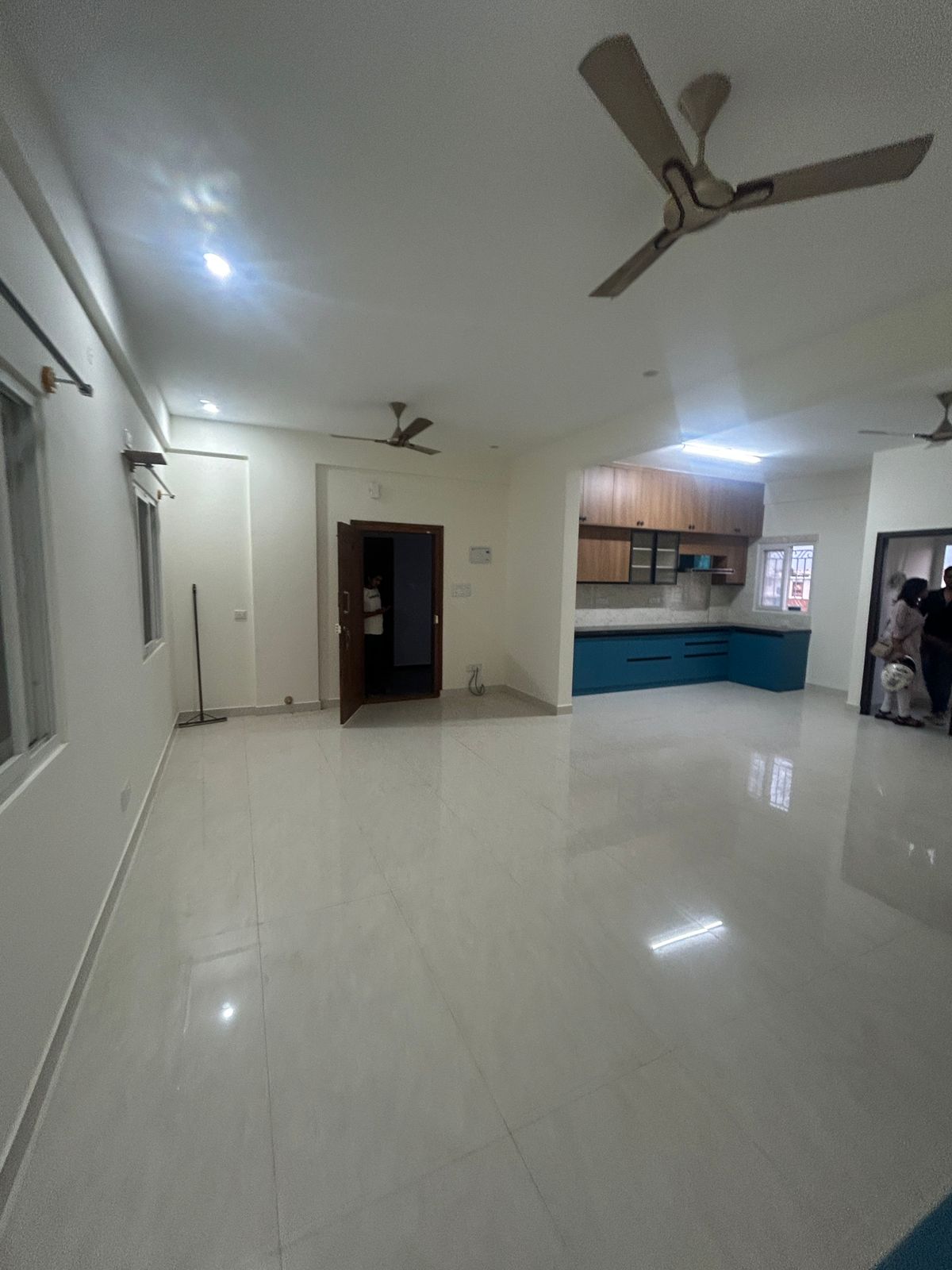 WhatsApp Image 2025-11-06 at 09.38.10_48dec20d