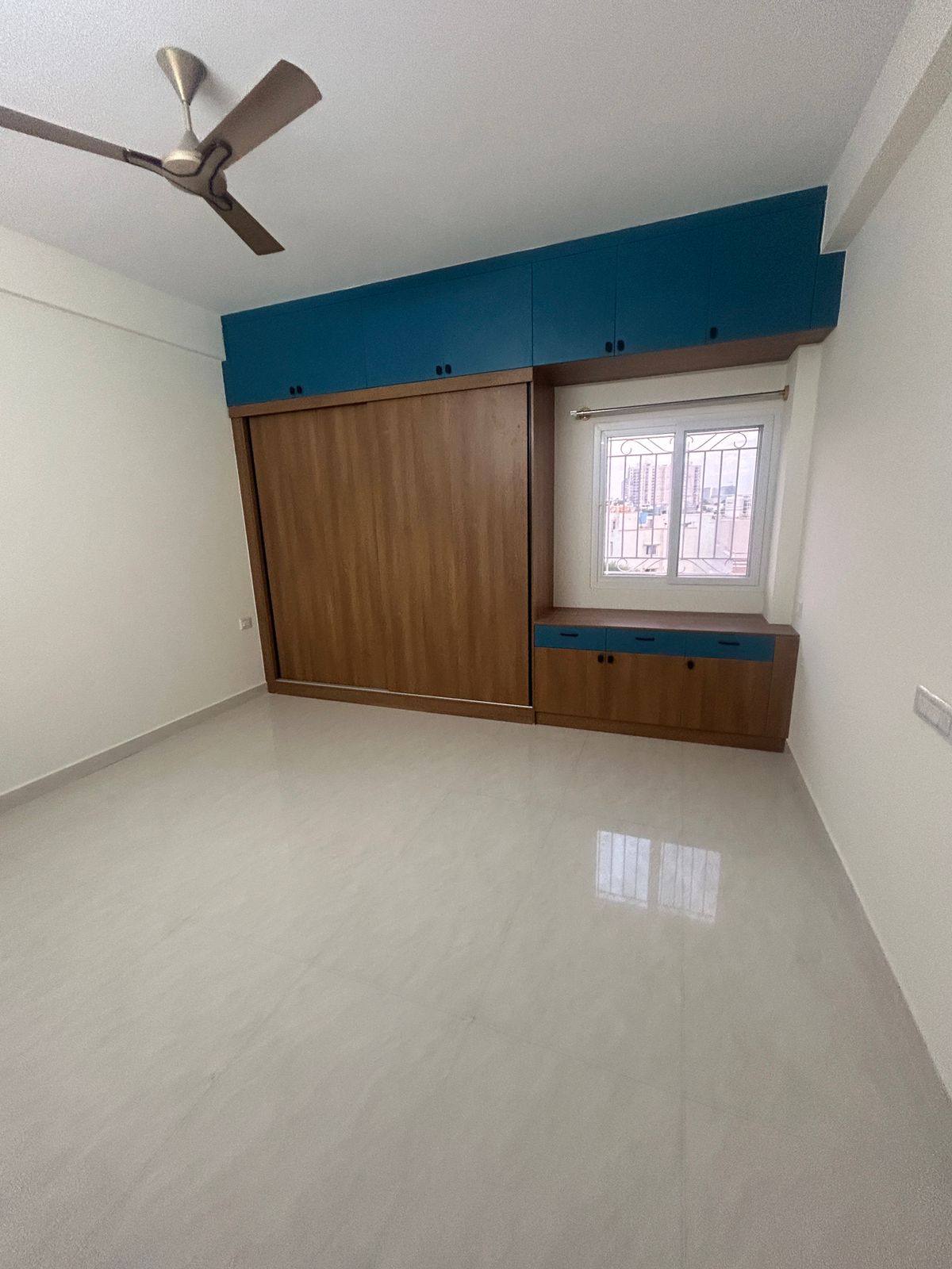 WhatsApp Image 2025-11-06 at 09.38.11_49048468