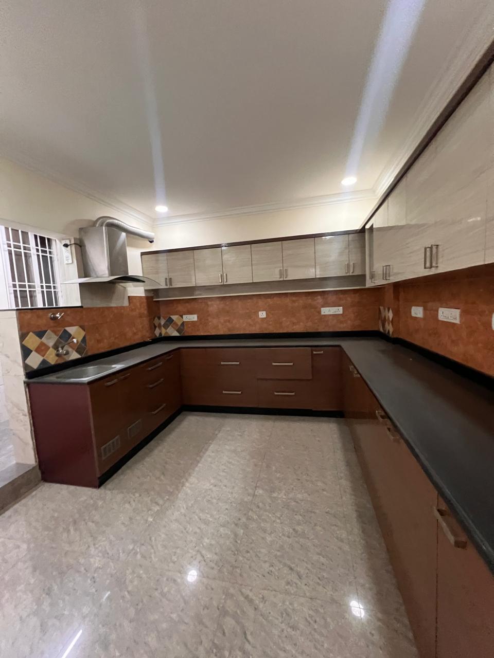 WhatsApp Image 2025-11-09 at 17.32.58_60dc0d3e