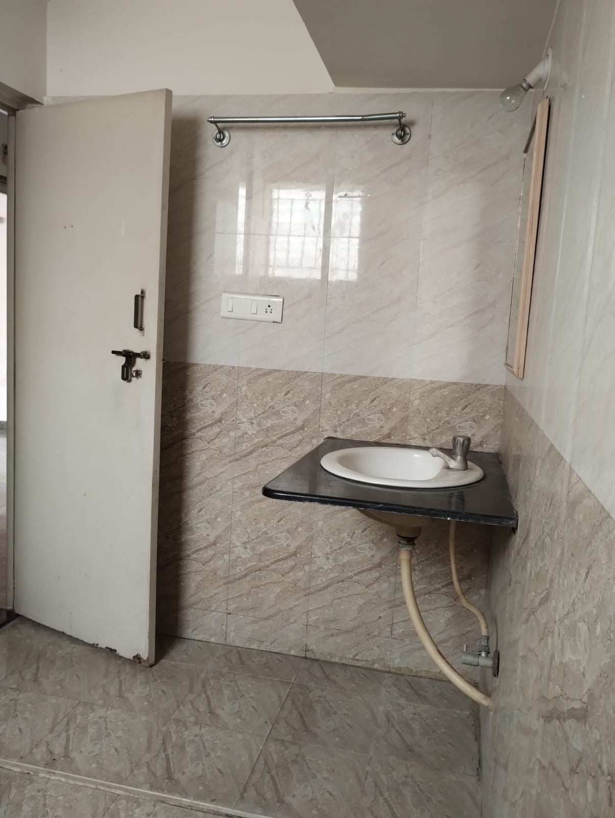 WhatsApp Image 2025-11-10 at 13.07.59_516c6344