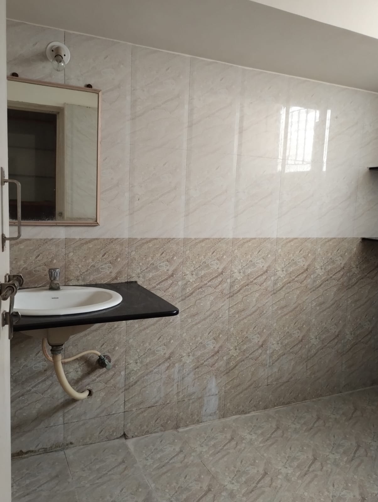 WhatsApp Image 2025-11-10 at 13.07.59_b9d76da5