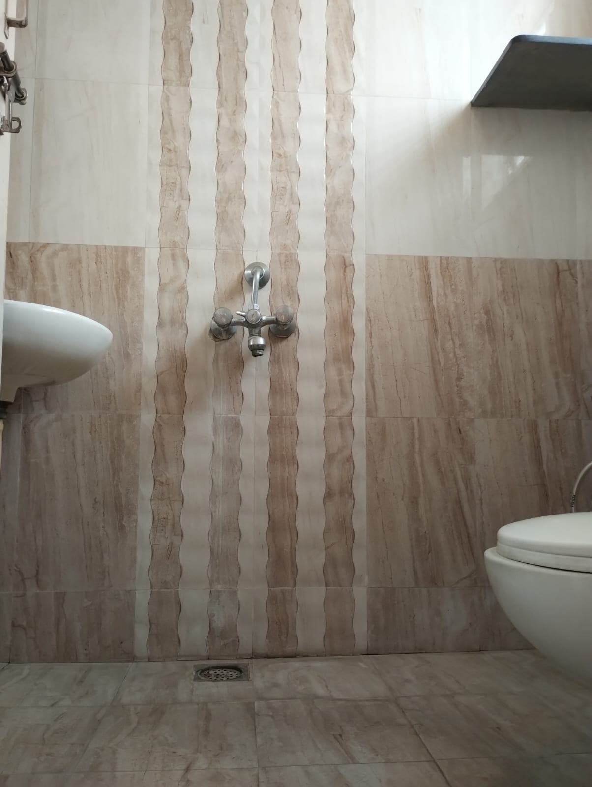 WhatsApp Image 2025-11-10 at 13.08.00_b038e5f1