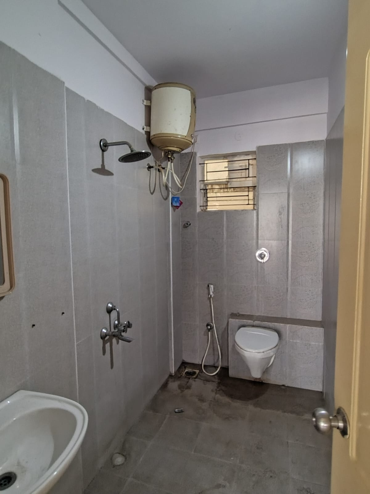 WhatsApp Image 2025-11-13 at 18.25.02_76b952b7