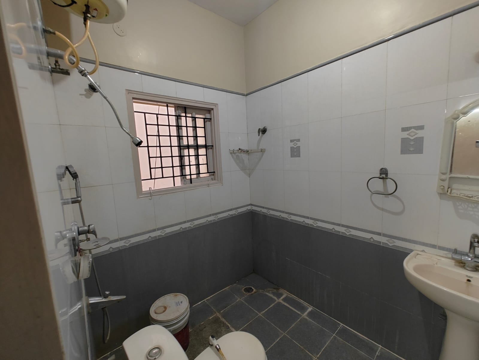 WhatsApp Image 2025-11-28 at 17.57.39_8e36911c