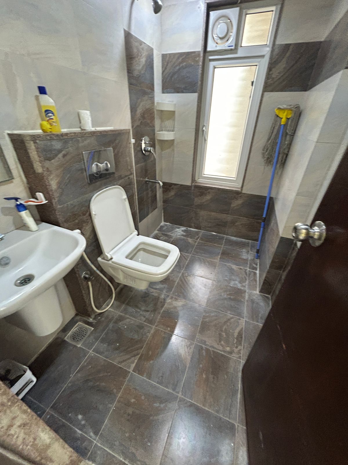 WhatsApp Image 2025-11-29 at 00.11.08_98fd1c0e