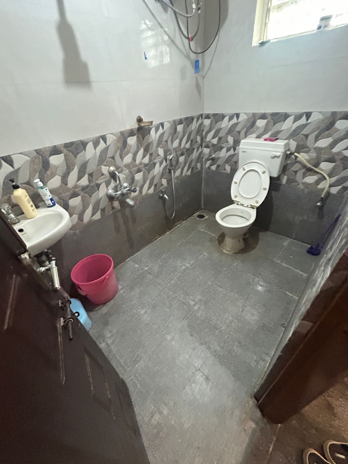 WhatsApp Image 2025-12-02 at 12.34.42_a054cd5d